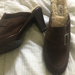 UGG fleeced lined clogs